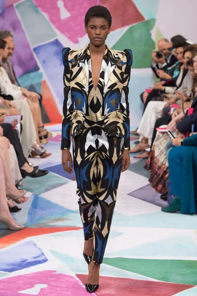 Look 5